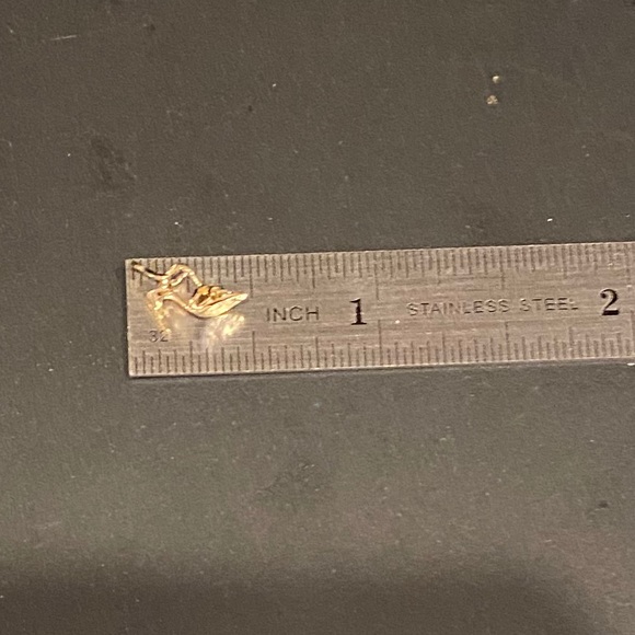 Tiny 14k gold Shoes heels pendant necklace charm - Picture 11 of 12